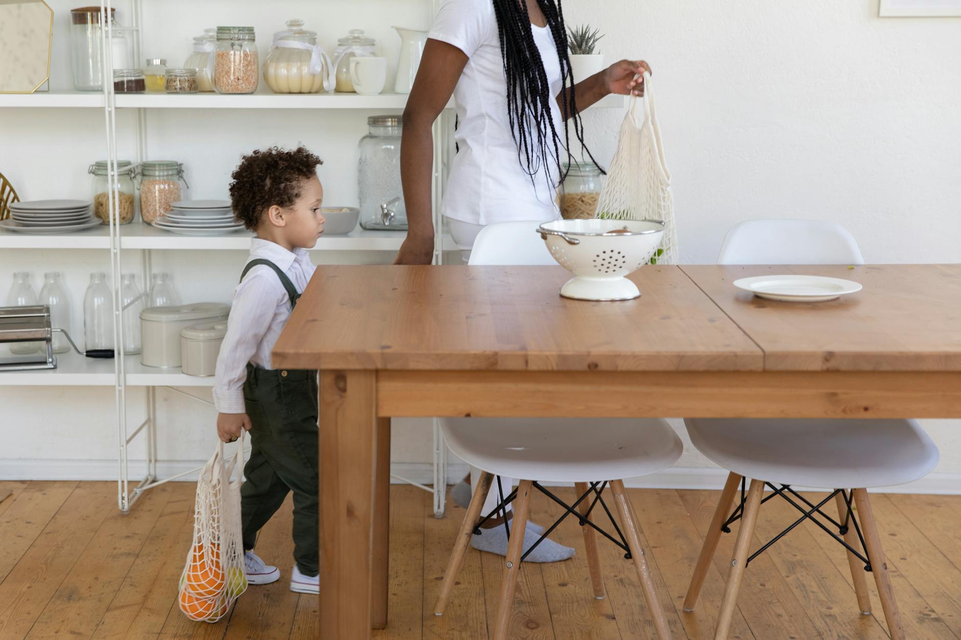 Spring Cleaning Tips for Busy Moms